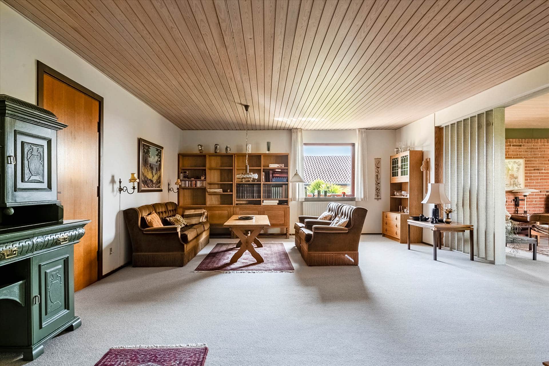 Living Room before staging